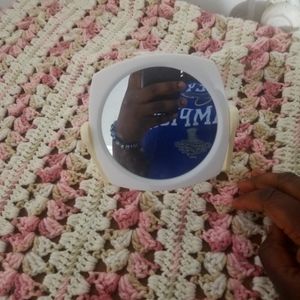Mini makeup mirror